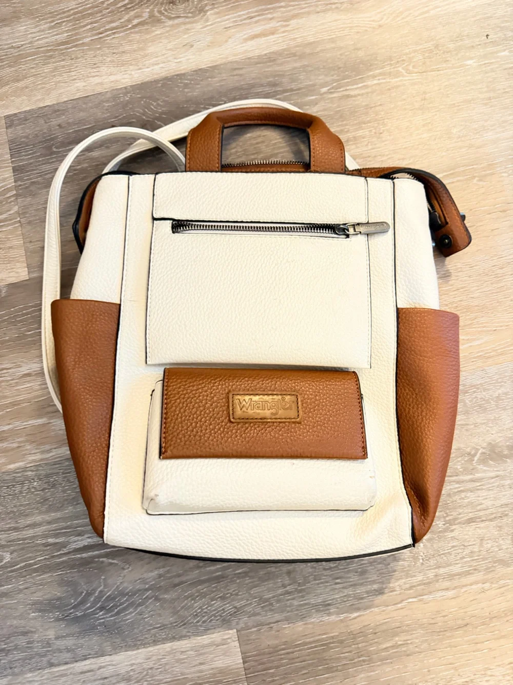 Wrangler White and Brown Two-Tone Leather Backpack